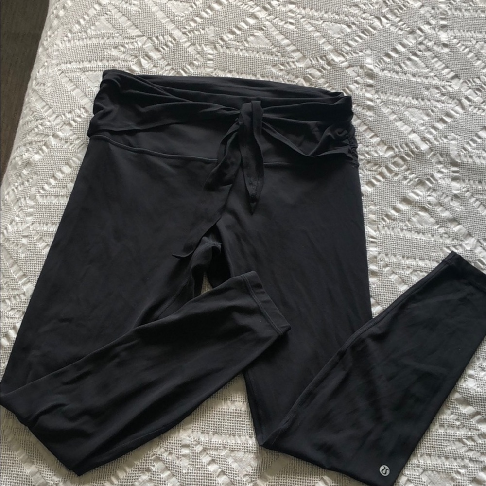 Lululemon align pant wrap waist 28"